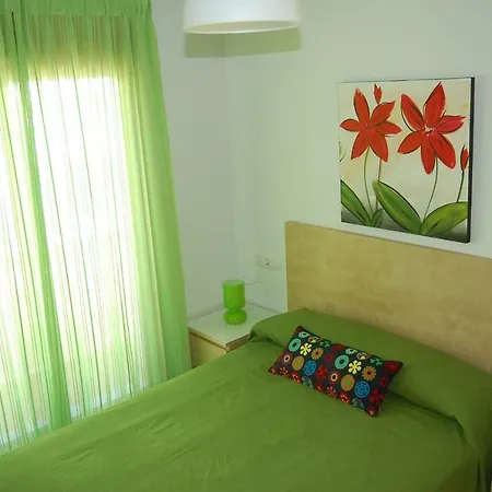 Y Aticos Zahara Apartament